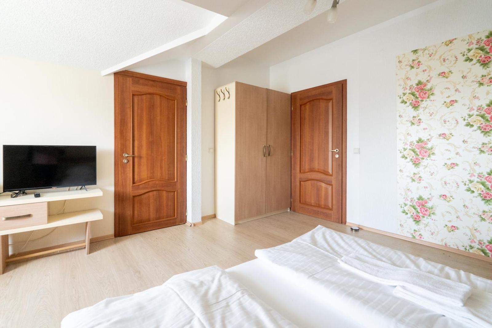 Faraway Aparthotel Near Vienna Airport With Anytime Self Check In Брук ан дер Лайта Стая снимка